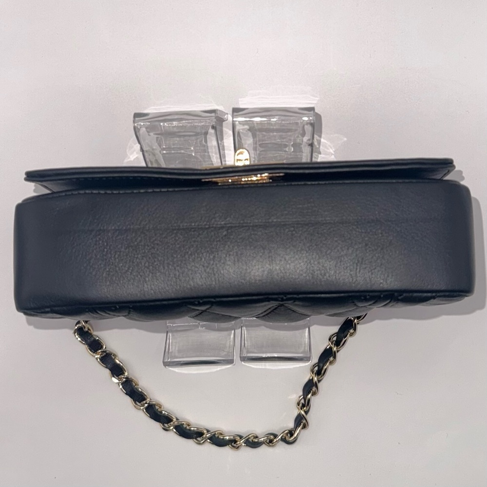 VALENTINO BY MARIO VALENTIN | PRICE FIRM💲💥
Beatriz Black Leather Shoulder Bag - Picture 6 of 7
